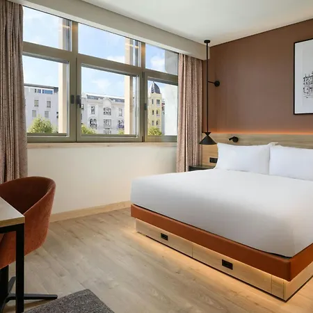 By Marriott 4*