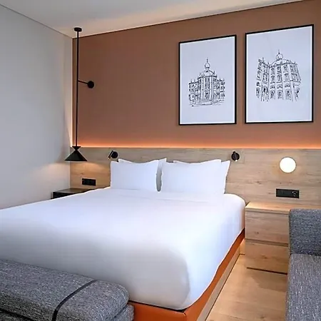 By Marriott Ξενοδοχείο 4*