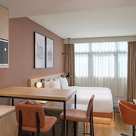By Marriott Ξενοδοχείο 4*