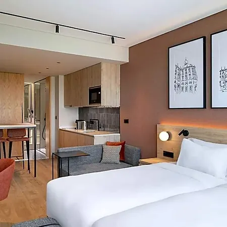 By Marriott Ξενοδοχείο Lisboa